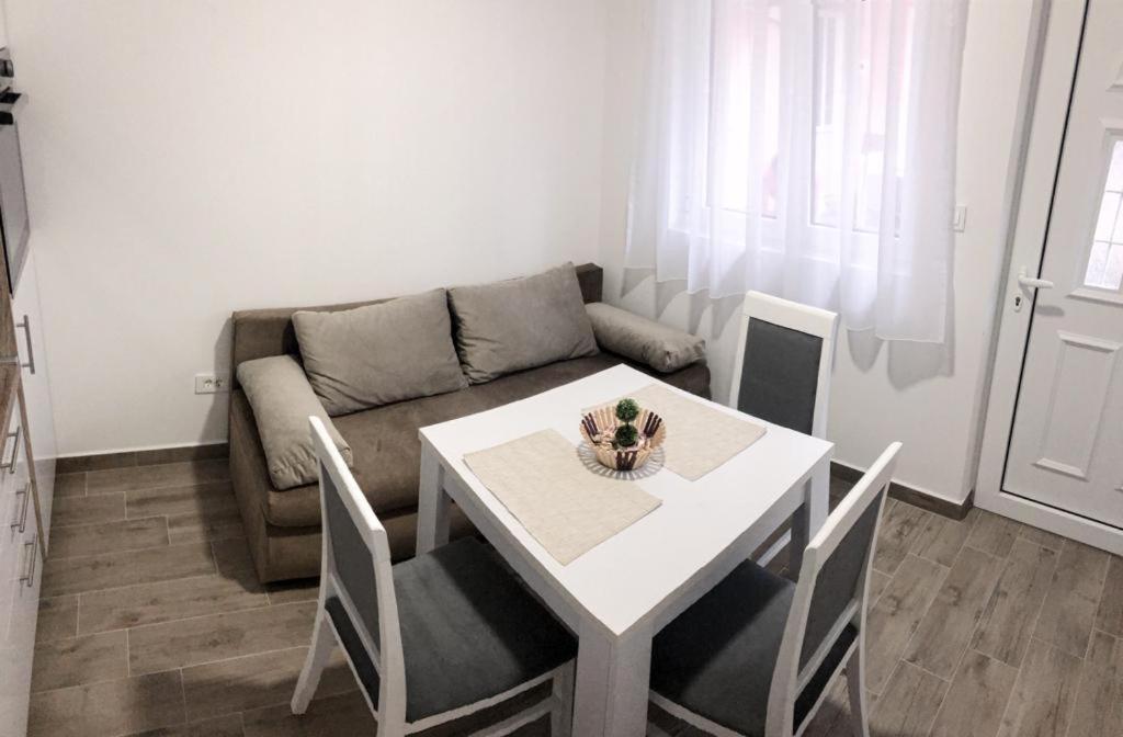 Apartmani Cupara Tivat Exterior photo